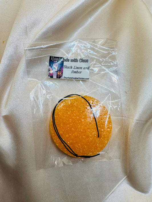 Black Linen and Amber Feshie